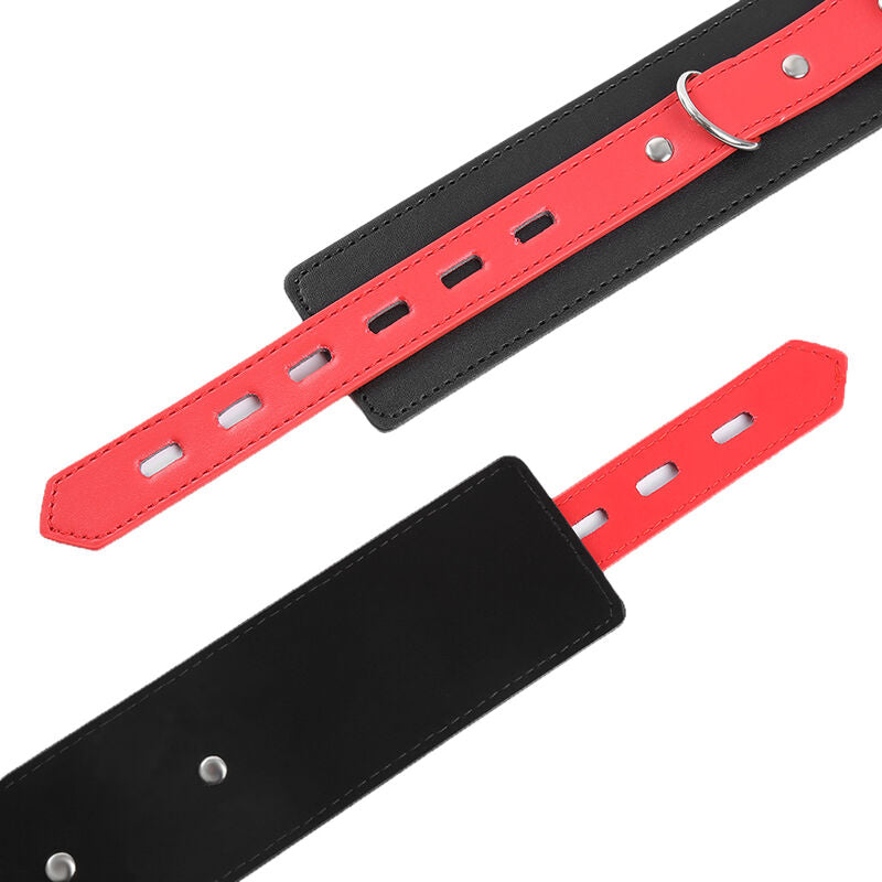 Manette polsiere a bracciale in pelle nera e rossa con fibia regolabile e ganci di trazione bdsm bondage 