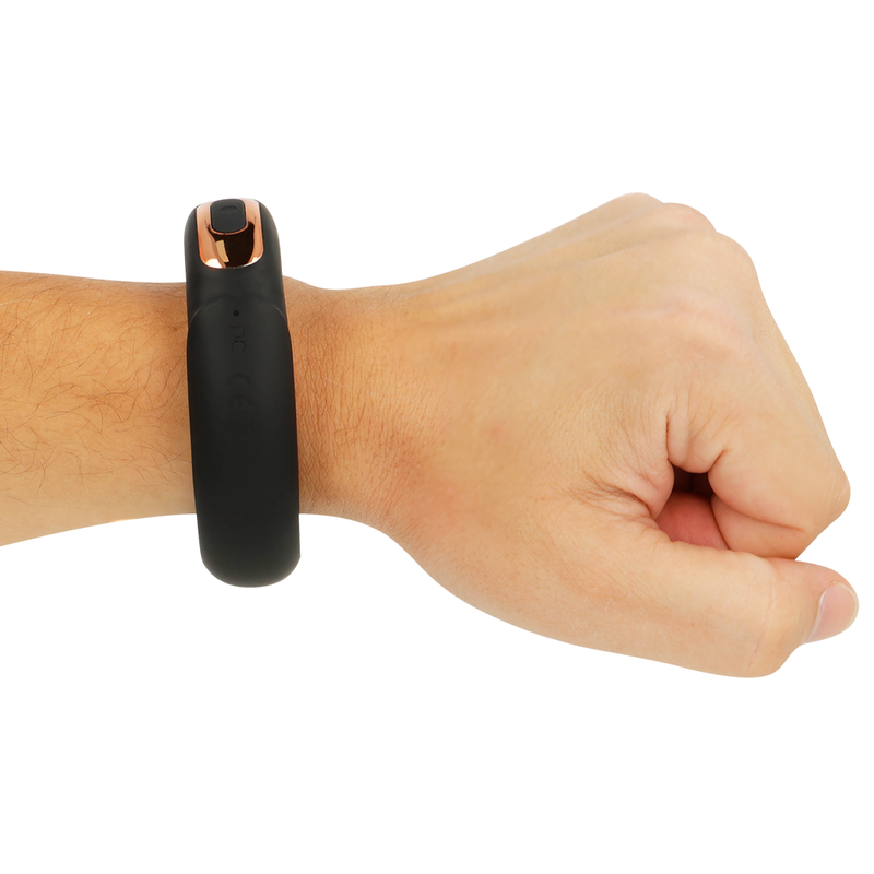 Anello fallico vibrante con 7 modalità stimolazione pene e testicoli compatibile tecnologia wireless Adriano Anbiguo