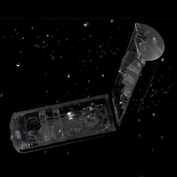 Masturbatore maschile innovativo nero Flip Hole con elastomero ultra morbido e stimolazione avanzata Tenga