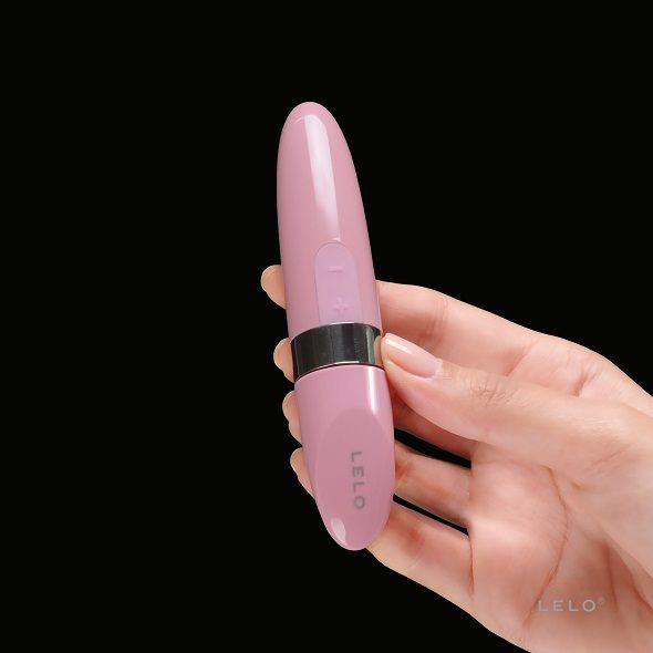 Vibratore da borsetta discreto a forma di rossetto potente e impermeabile con porta USB ricaricabile MIA 2 colore rosa LELO